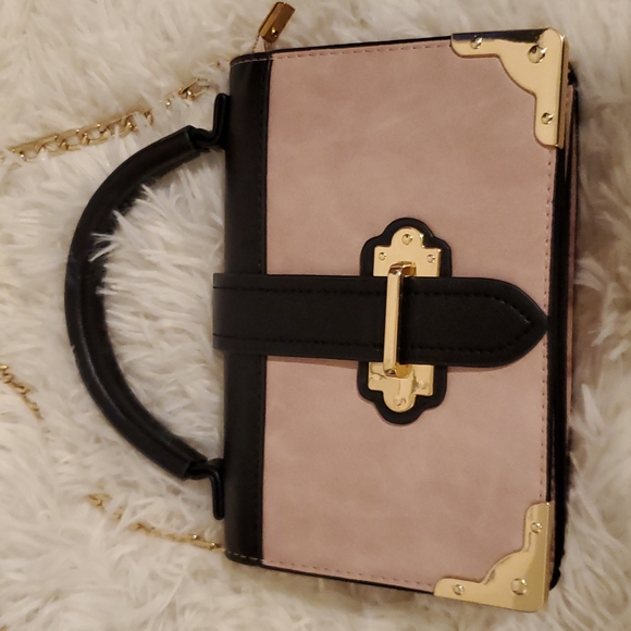 NWOT Small Bag blush / black / gold accents and chain - Picture 2 of 13